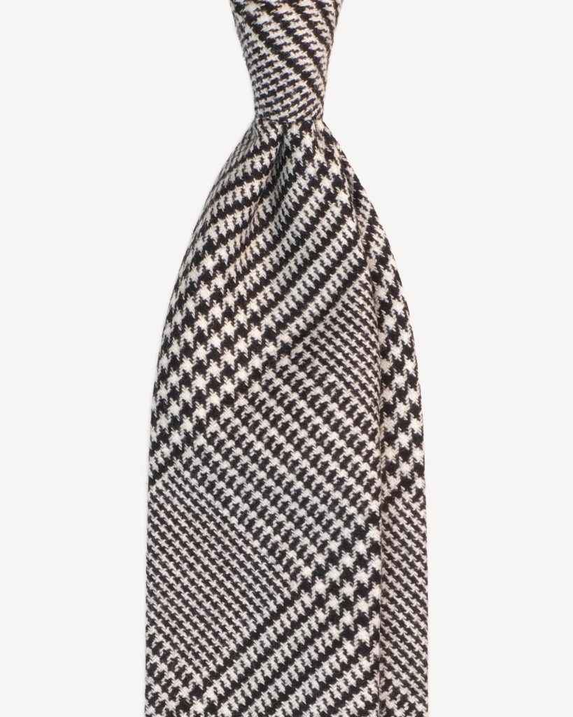 Prince of Wales Pattern Handrolled Wool Tie - Black